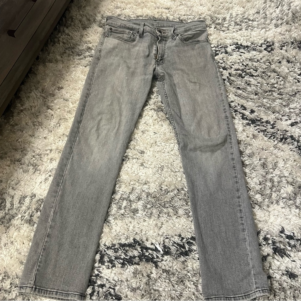 Levi's Men's Light Gray Straight Jeans